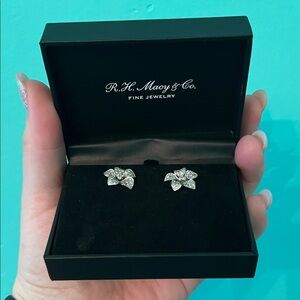 NWT Macy's Silver Flower Earrings